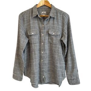 Woolrich Women's Grey and White Plaid Flannel Button-Down Shirt Size Medium